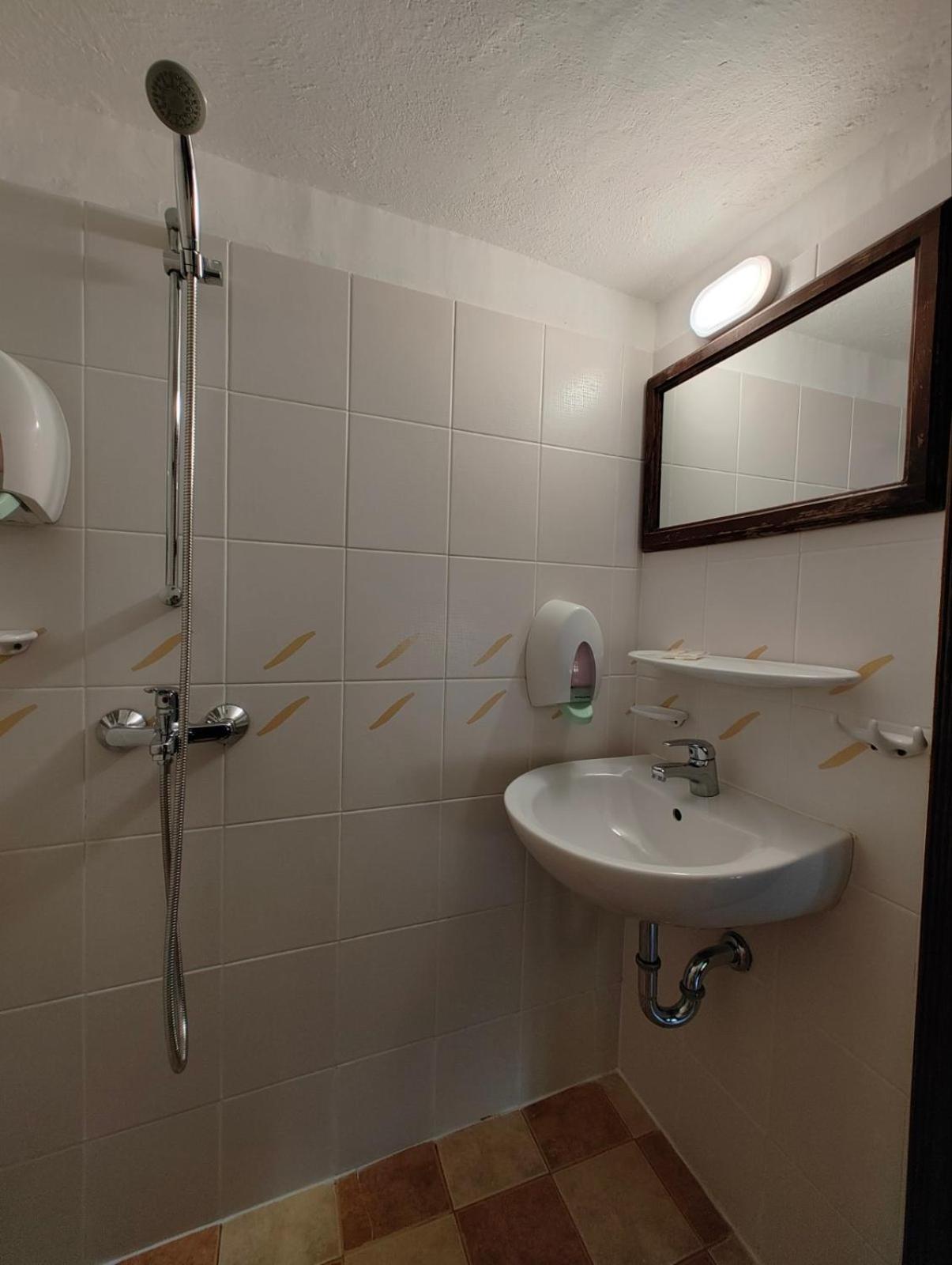 Hotel Хаджидимовата Къща Bozhentsi Exterior foto