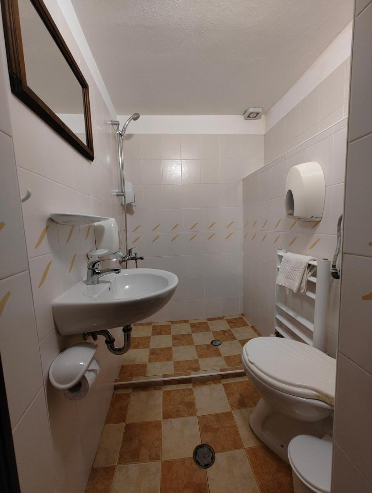 Hotel Хаджидимовата Къща Bozhentsi Exterior foto